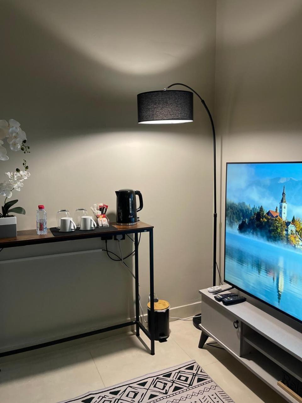 استوديو هادئ وحديث Apartamento Riade Exterior foto